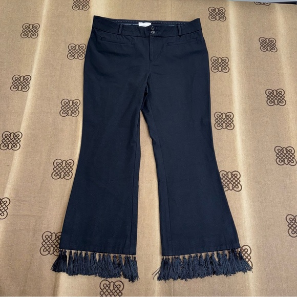 Anthropologie The Essential Tassel-Hem Cropped Flare Pant In Black Size 12 - Picture 2 of 16